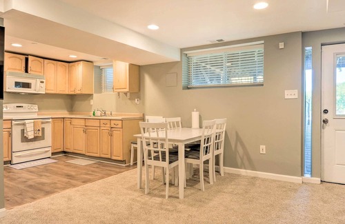 Point Pleasant House | Cozy Lakeside Maryland Home - 12 Mi to Dtwn!