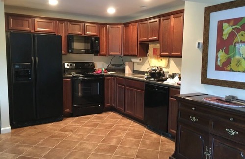 Sunapee House | Idyllic Lakeside Retreat Near Mt. Sunapee with Top Reviews