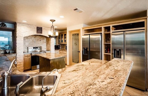 Lakeway House | Waterfront Home with Dock, Pool & Spa - Rated 9.2/10