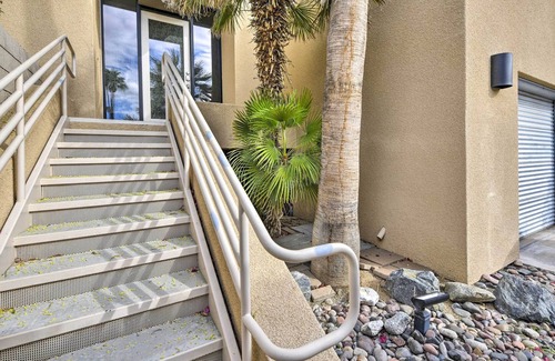 Vista Las Palmas Condo | Cozy large Downtown Palm Springs