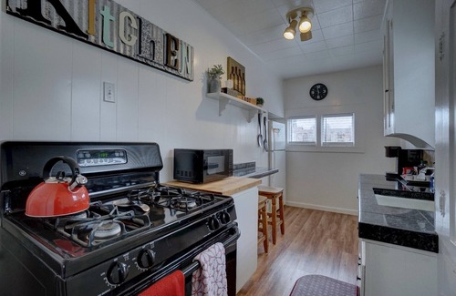 Lodi Cottage | Charming Cottage with Private Yard and Pet-Friendly Amenities
