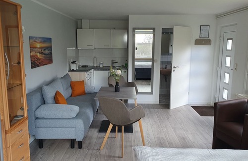 Dreschvitz House | Charming Holiday House for 2-3 with Pool and Ocean View