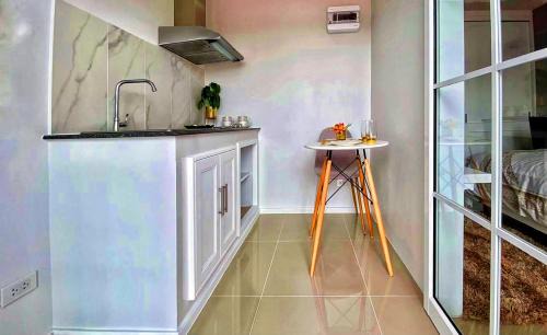 San Sai Apartment | Inviting Home 408 by Central Festival with Pool Access
