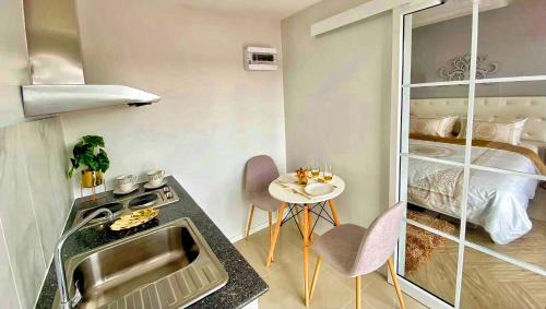 San Sai Apartment | Inviting Home 408 by Central Festival with Pool Access