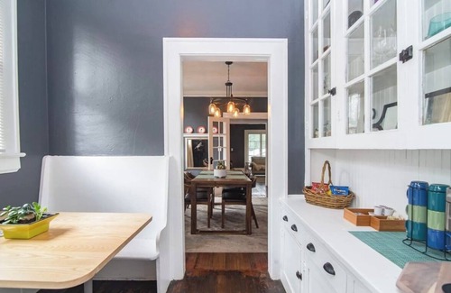 Hogan's Creek Apartment | Cozy little home away from home