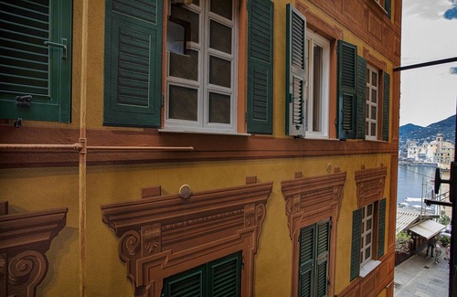 Camogli Apartment | Charming Retreat in Camogli with Breakfast & Pet-Friendly Perks