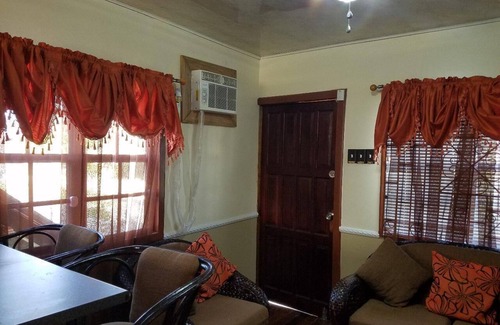 Georgetown House | Charming Retreat: Cozy Little House in South, Pet Friendly
