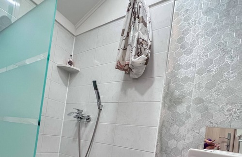 Bled Apartment | Charming House with Pool, Hot Tub & Ocean View Retreat