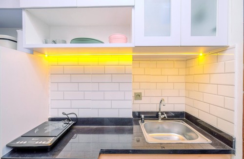 Bekasi Apartment | Homely Studio with Pool & Breakfast at Transpark Cibubur
