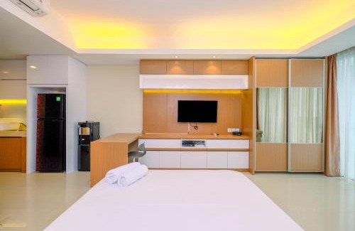 Bangka Apartment | Cozy Living and Spacious Studio at 28th Floor Kemang Village Apartment By Travelio