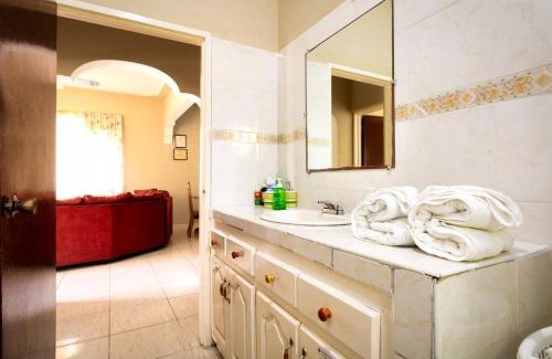 Port Antonio House | Inviting Gold Locale - Family-Friendly 4-Star Retreat