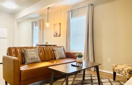 Midtown Apartment | Ideal Midtown Getaway - Rated 10/10 by Guests!