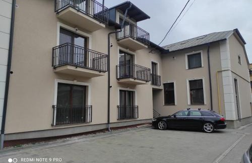 Sighetu Marmatiei Apartment | Guest Rated 10/10 Cozy Loft Apartment - Family Friendly Retreat
