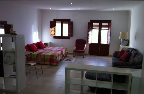 Finana Apartment | Charming Loft Apartment with Ocean View near Sierra Nevada