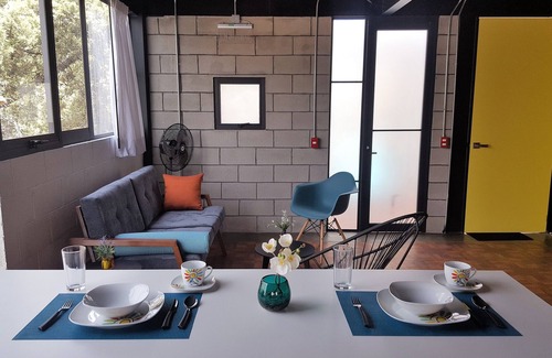 Alvaro Obregon Apartment | Guest Rated 10/10 Cozy Loft with Kitchen in NYC