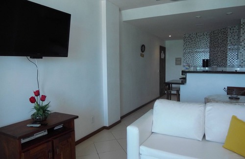 Prainha Apartment | Inviting Loft with Ocean Views and Pool Access