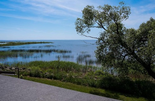 Viljandi Parish Apartment | Charming Lakeside Loft with Balcony and Ocean Views
