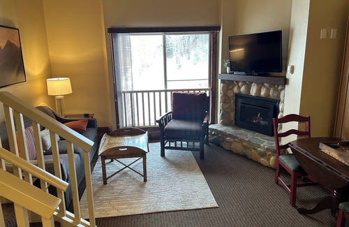 Elkhorn Village Condo | Cozy Lofted Studio in Sun Valley Elkhorn Villages – Ski, Hike & Relax!