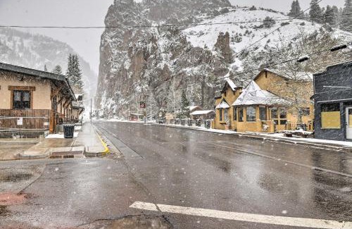 Creede House | Inviting Log Cabin Retreat Perfect for Families in Creede