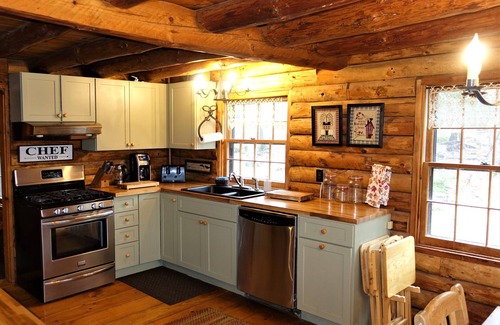 Jackson Cabin | Inviting Log Cabin Retreat in Jackson NH with Hot Tub & Spa