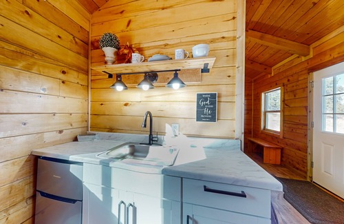Colorado Springs Cabin | Inviting Log Cabin Retreat on 1,800-Acre Ranch
