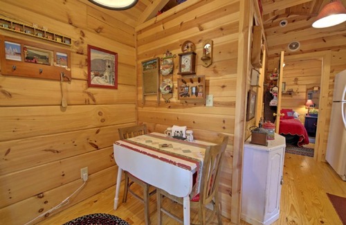 Asheville Cabin | Cozy Red Barn by Carolina Mornings | Chef's Kitchen Escape