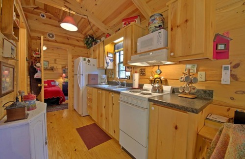 Asheville Cabin | Cozy Red Barn by Carolina Mornings | Chef's Kitchen Escape