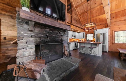 Jewett House | Cozy Cabin Retreat with Private Hot Tub and Family Amenities