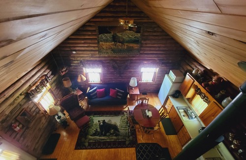 Brookfield Cabin | Charming Log Cabins in Vermont's Green Mountains - 9.8 Rated