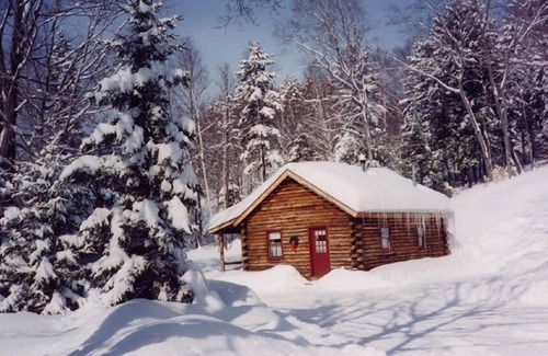 Brookfield Cabin | Charming Log Cabins in Vermont's Green Mountains - 9.8 Rated