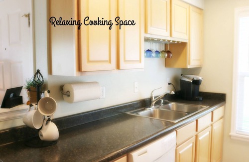 Thornton Condo | Impeccably Clean Corporate Condo with Ocean View Amenities