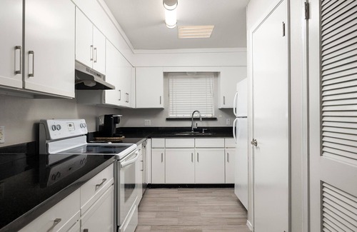 McAllen Condo | Inviting 2 Bedroom Retreat with Pool and Family-Friendly Perks