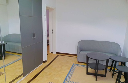 Sachsenhausen Apartment | Inviting Apartment in Frankfurt with Top Amenities & 10/10 Rating