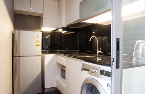 Silom Apartment | Stylish Condo Near BTS & MRT Silom - Rated 9/10 by Guests