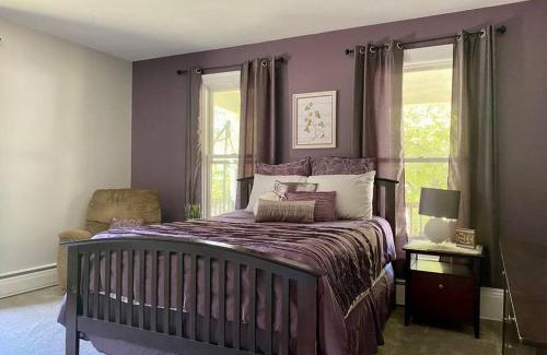 Adrian Apartment | Charming Main Street Flat: Pet-Friendly Comfort Awaits