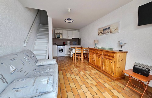 La Faute-sur-Mer Villa | Cozy Villa La Faute-sur-Mer: Ideal for Families & Pets