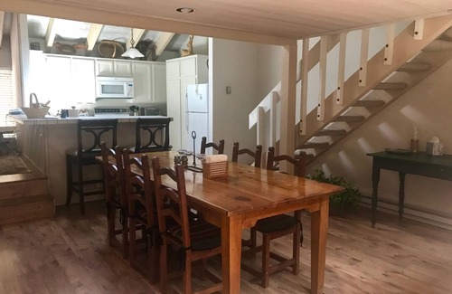 Mammoth Lakes Condo | Inviting Mammoth Snowcreek Condo with Hot Tub and Kitchen