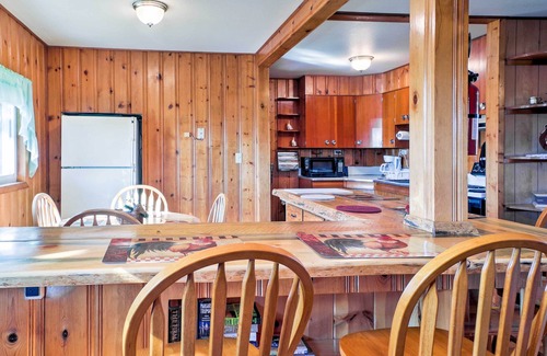 New Meadows House | Inviting McCall Area Retreat with Majestic Mountain Views