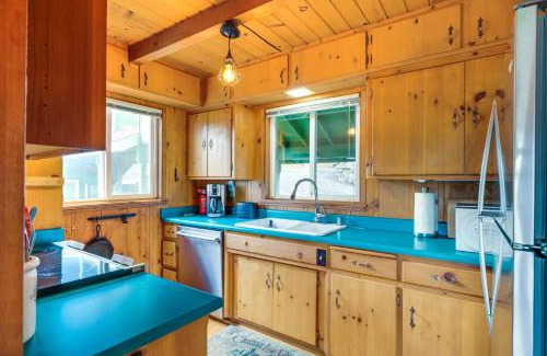 Mi-Wuk Village House | Charming Mi-Wuk Village Cabin Near Dodge Ridge Adventures