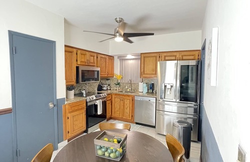 North Miami House | Inviting Miami Retreat Near Beaches and Major Highways
