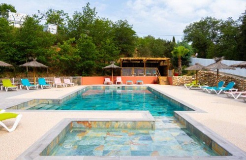 Le Boulou House | Cozy mobile home with terrace for 4 people