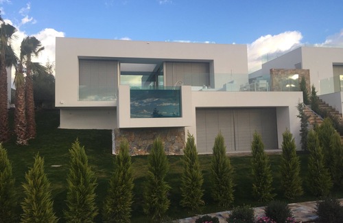 Lo Rufete House | Elegant Villa at Las Colinas Golf Course with Private Pool