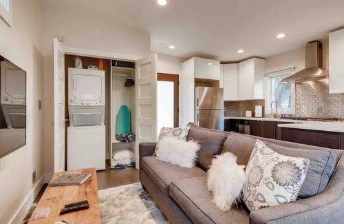 Austin Cabin | Cozy Modern Cabin wt Pool, Hot Tub, Fire pit and Goats, Alpacas, Chickens & Emus