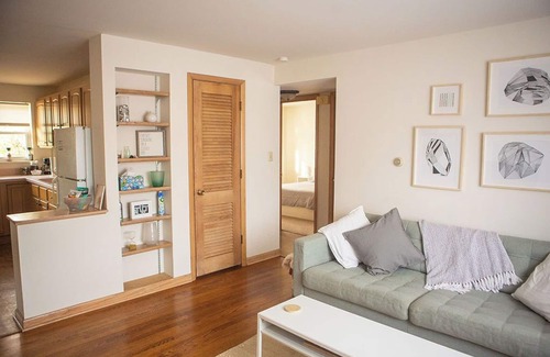 Westerville Apartment | Modern Garden Flat - Guest Rated 10/10 with Pool & Spa
