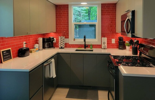 Ludington House | Modern Home in Ludington - Guest Rated 9.8, Family Friendly