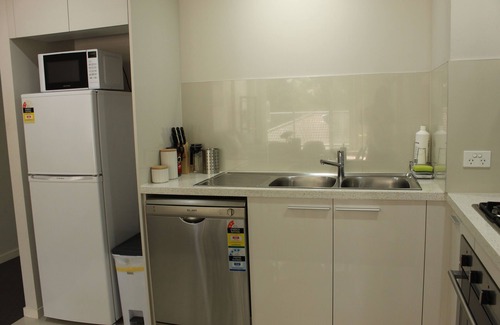 Wahroonga Apartment | Modern Home with Free Parking & Family-Friendly Amenities
