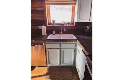 Alpine Acres Cabin | Modern Log Cabin Getaway: Pet-Friendly, Near Winter Park