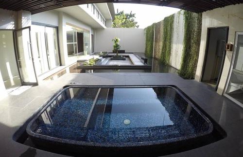 Mae Hia Apartment | Modern Room with Lake & Mountain Views, Pool & Hot Tub