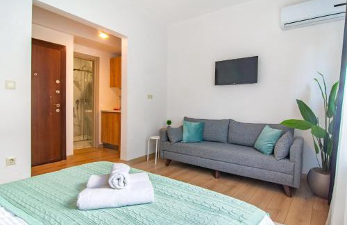 Tophane Apartment | Cozy Modern Studio In Beyolu