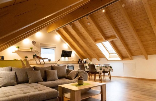 Essing Apartment | Modern Vacation Apartment in Idyllic Essing, 10/10 Rating